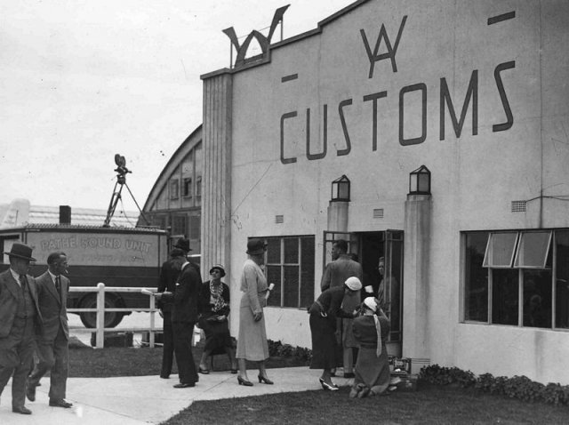 weekend aerienne 1932 airwork at heston 0324-0161